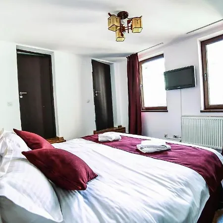 Liveni 22 * Bucarest